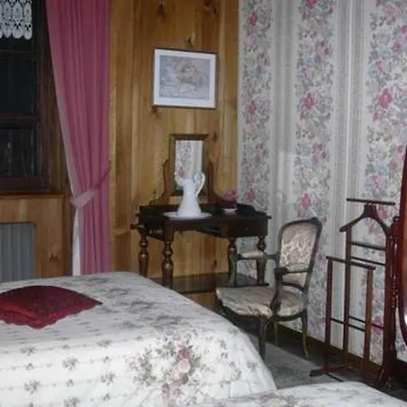 Chambres D'hotes La Jacquerolle *